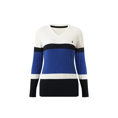 Bolehkah saya memakai sweater leher av dengan seluar pendek?